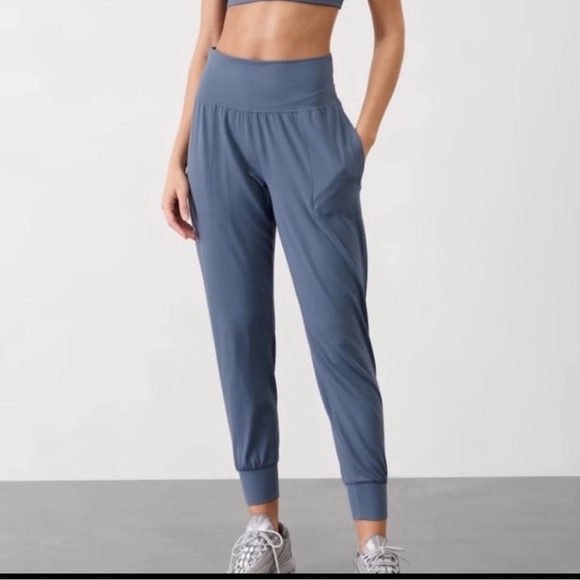 Athleta Pants - Athleta Salutation Rib Jogger High Rise Athletic Pants Minimalistic